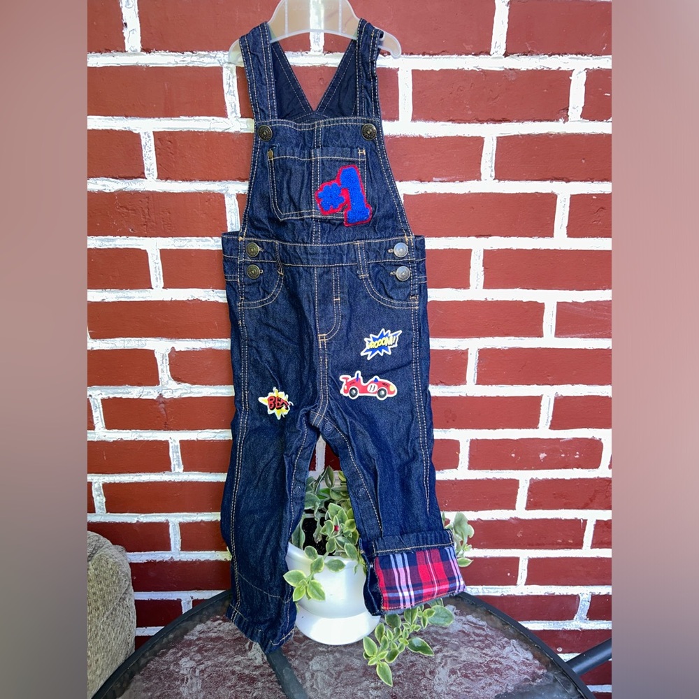 Jeans overalls with adjustable plaid hem and graphic print | size 24m